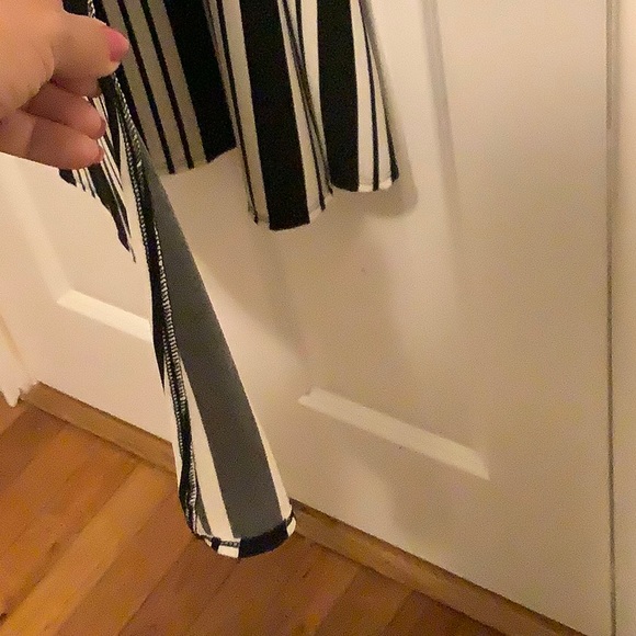 NWT Banana Republic XS White/Black Maxi-Dress - Picture 3 of 4